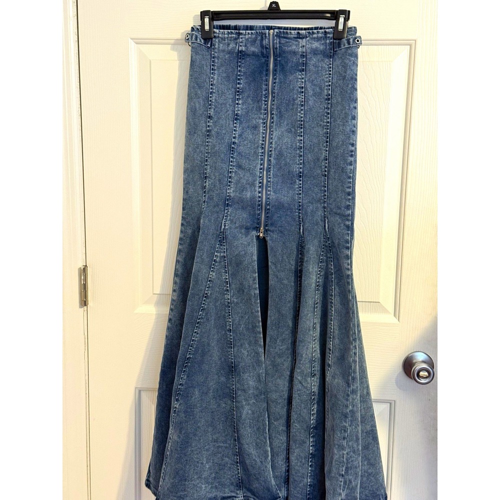 AKIRA Denim Mermaid Maxi Skirt Size M Zipper front split with shorts casual